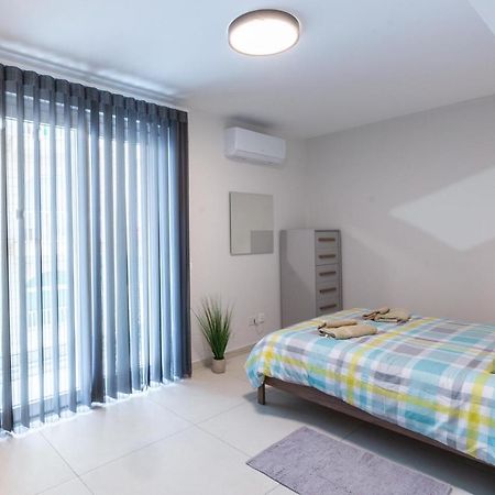 Seafront Luxury Apartment Σεντ Πόλς Μπέι Εξωτερικό φωτογραφία