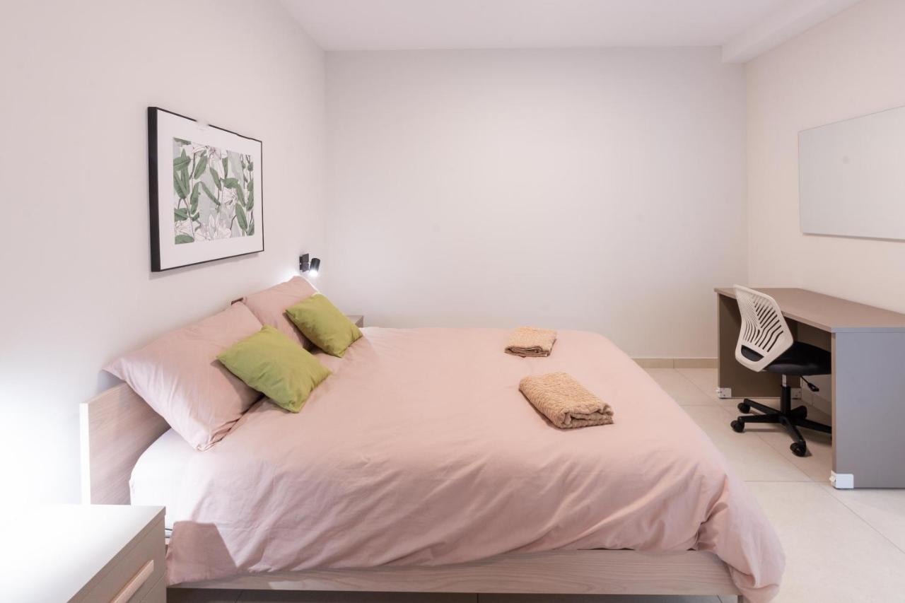 Seafront Luxury Apartment Σεντ Πόλς Μπέι Εξωτερικό φωτογραφία